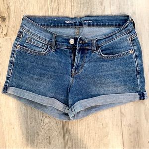 Old Navy boyfriend jean shorts medium wash